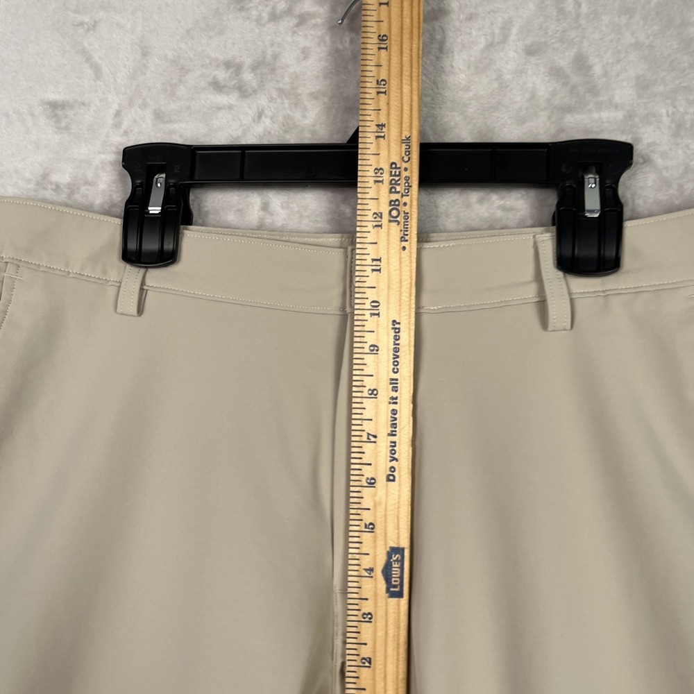 Under Armour Men's Golf Pants 38x30 Performance Beige Tan Straight Chino Khaki - Picture 5 of 7